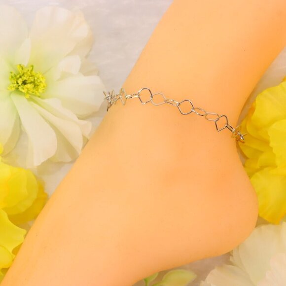 Minimalist Anklet, Sleek & Modern Design, Women’s Fashion, YC110390-A - Picture 2 of 10